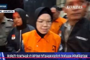 Berompi Oranye, Bupati Sukoharjo Etik Suryani Resmi Ditahan KPK 
