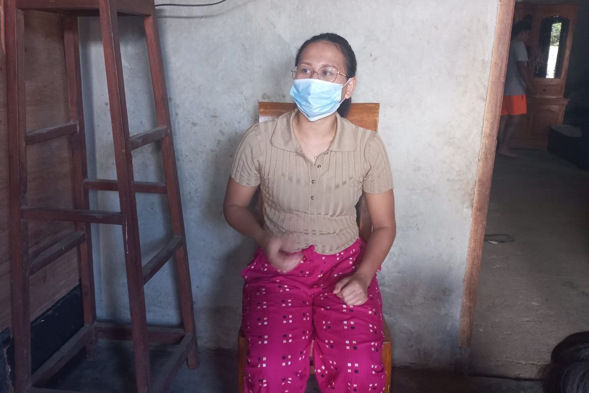 Komang Wirati, Pekerja Migran Indonesia (PMI) asal Desa/Kecamatan Banjar, Kabupaten Buleleng, Provinsi Bali, yang sempat bekerja di Ukraina.