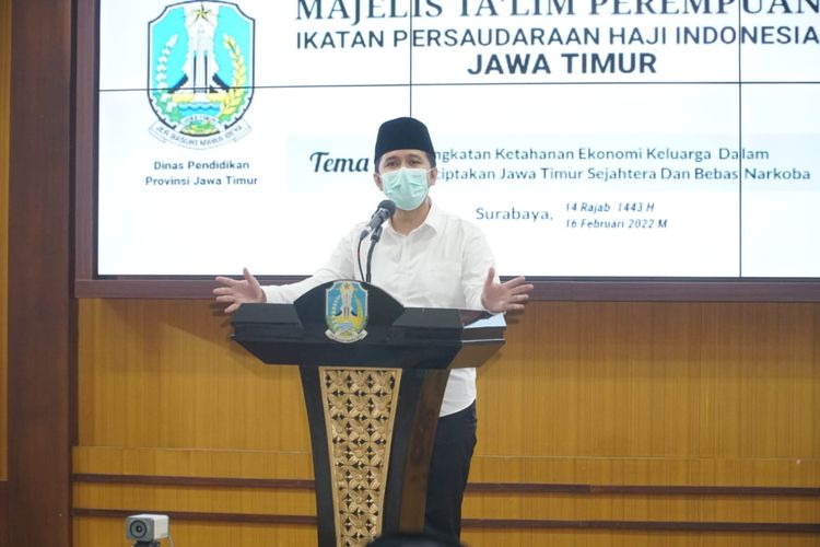 Wakil Gubernur Jawa Timur (Jatim) Emil Elestianto Dardak saat membuka Rapat Koordinasi (Rakor) MTP-IPHI Jatim di Dinas Pendidikan Jatim, Surabaya, Rabu (16/2/2022).