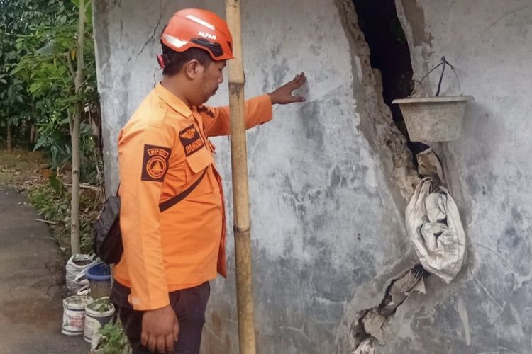 Hujan Deras, 9 Rumah Warga di Nanggung Bogor Rusak Terdampak Pergerakan Tanah
