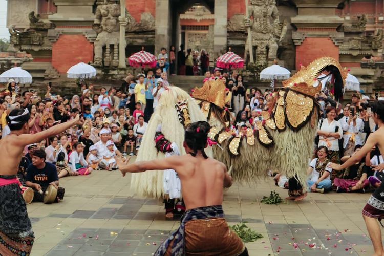 Taman Mini Gelar Pesta Rakyat dan Diskon Tiket Masuk, Ada Pertunjukan Apa Saja?