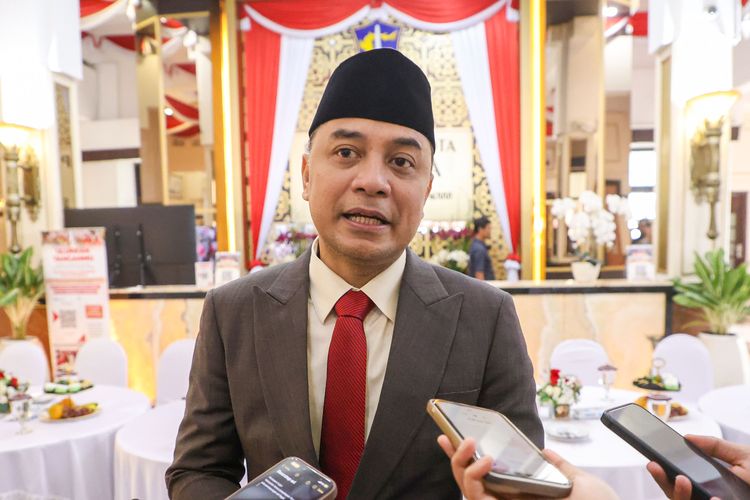 Eri Cahyadi Larang Pungutan Perpisahan SD dan SMP Negeri di Surabaya