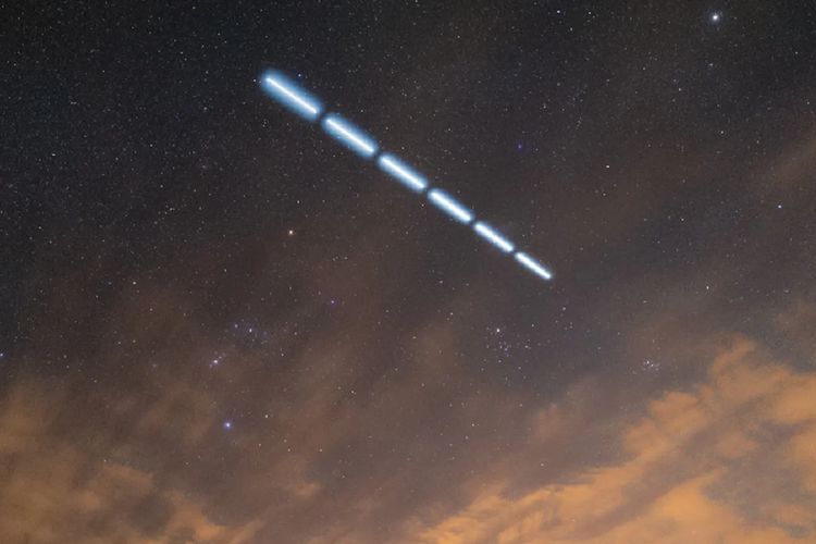 Sampah Roket SpaceX Diprediksi Tabrak Bulan Agustus 2026