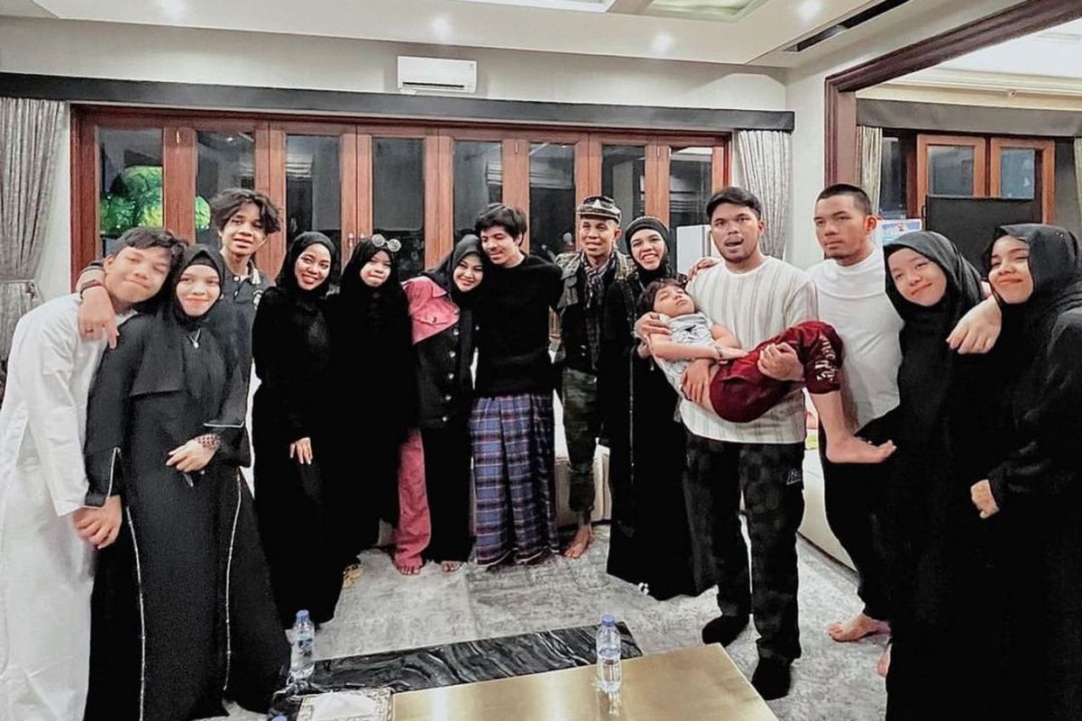 Gen Halilintar bertemu Ameena, putri Atta dan Aurel untuk pertama kalinya.