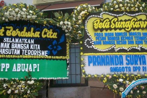 Karangan Bunga dari Politisi hingga Perusahaan Masih Hiasi Lokasi Bom di Kawasan Sarinah