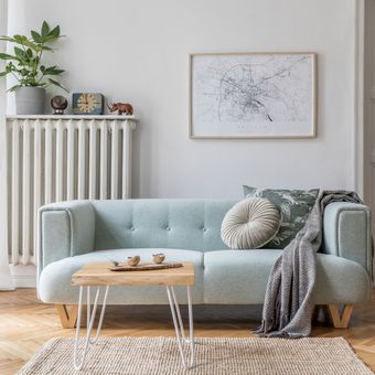 Ilustrasi ruang keluarga bergaya Skandinavia atau minimalis. 