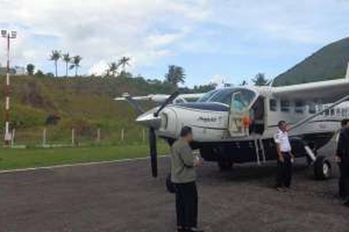 Pesawat Susi Air di Banda Neira, Kabupaten Maluku Tengah, Maluku, Rabu (8/4/2015).