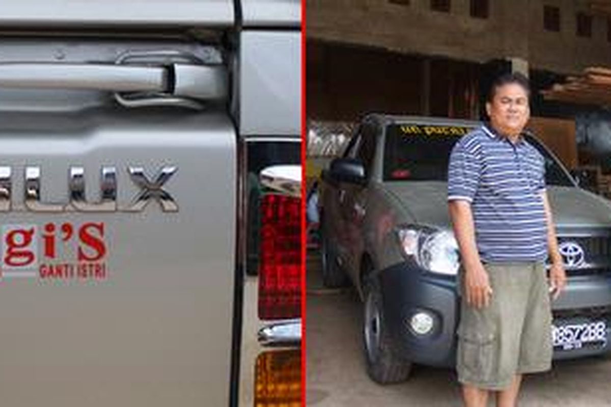 Hilux Single Ca yang digunakan Baharudding Laharu, pengusaha kayu di Gowa, Makassar, Sulawesi Selatan (kanan). Kiri bak Hiluxnya ditambahi tulis "Bugis"!