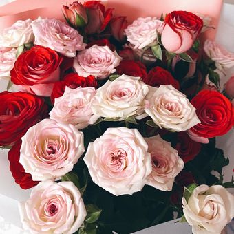 Ilustrasi bunga mawar, bunga mawar potong, buket bunga mawar.