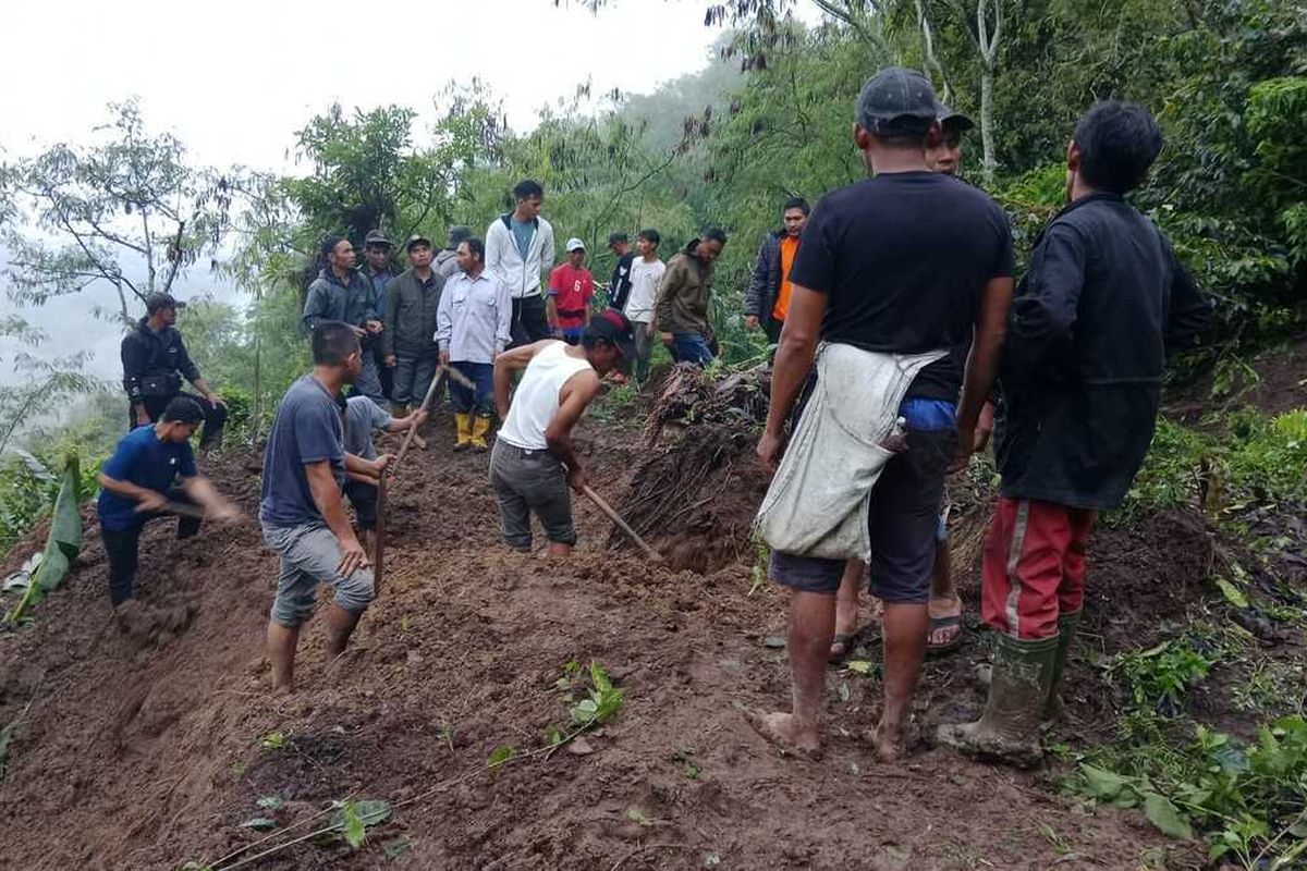 Dua Warga Bener Meriah Aceh Hilang Tertimbun Longsor