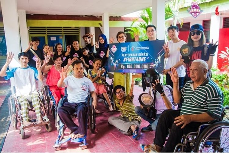 PUBG Mobile berbagi kebahagiaan melalui program donasi bekerjasama dengan Yayasan Cheshire Indonesia.