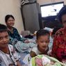 Kisah Ibu Melahirkan di Dalam Mobil PLN, Berjuang Saat Banjir Menerjang Rumahnya