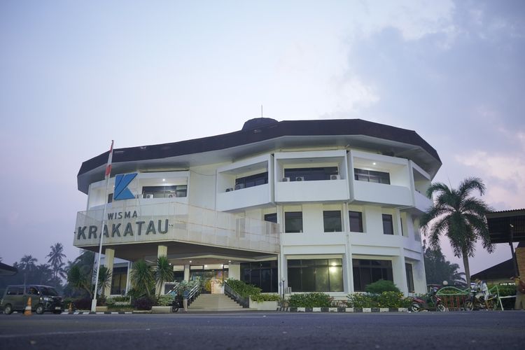 PT Krakatau Sarana Properti (KSP), anak perusahaan PT Krakatau Steel, akan membangun Kota Cilegon Baru dengan konsep Krakatau Urban Valley di Cilegon, Banten.
