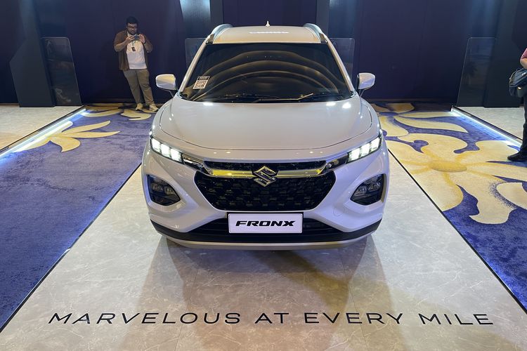 Tampak Depan Suzuki Fronx GL