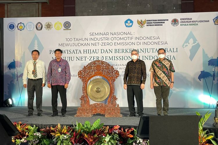 Peresmian seminar Zero Emission di Universitas Udayana, Denpasar, Bali, (27/2/2022)