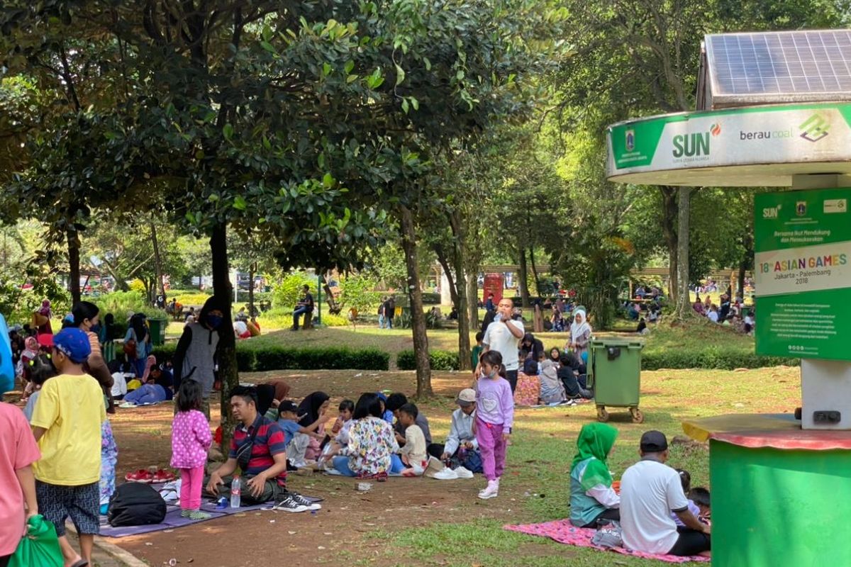 Suasana Taman Margasatwa Ragunan, Pasar Minggu, pada Kamis (27/4/2023). 