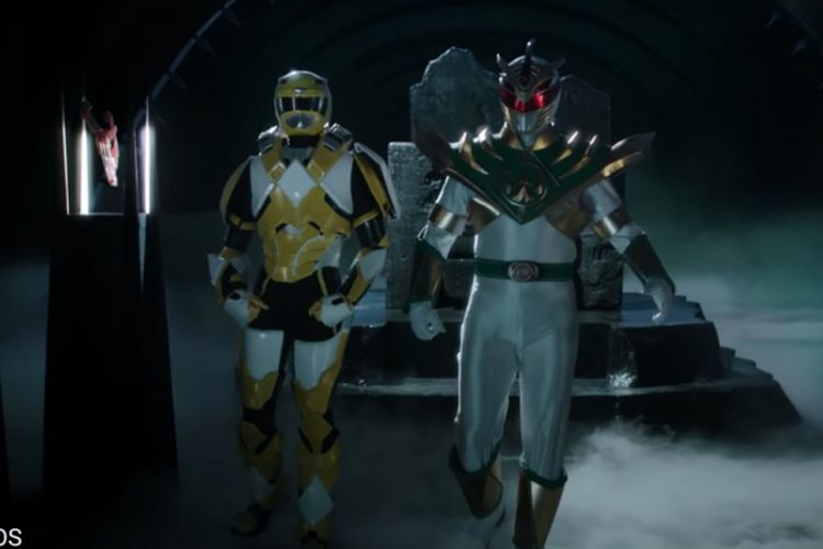 Tommy Oliver berubah menjadi Lord Drakkon, ia dikawal Yellow Ranger dalam Power Rangers: Shattered Grid.