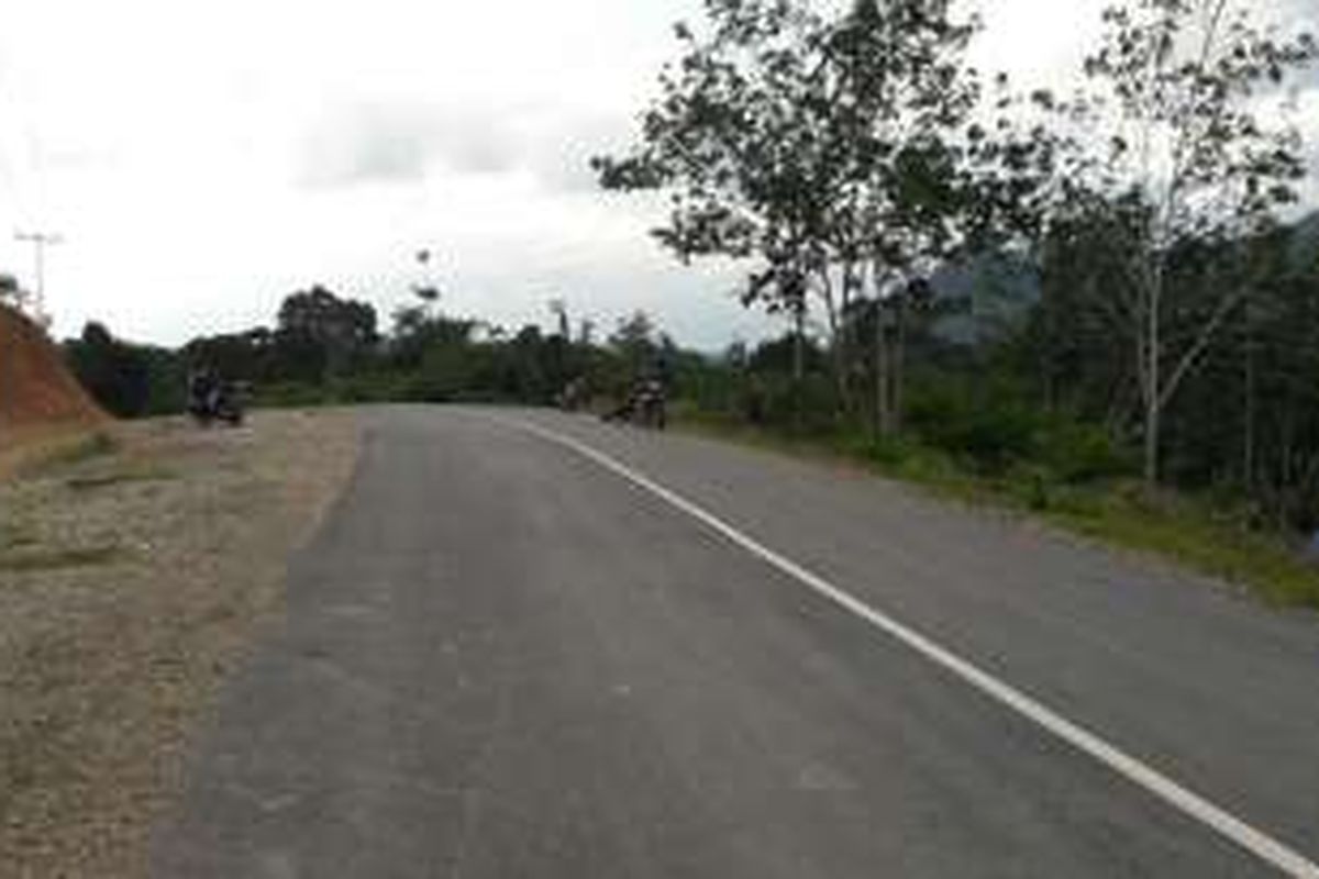 Kondisi terkini jalan paralel perbatasan Kalimantan Barat-Malaysia.