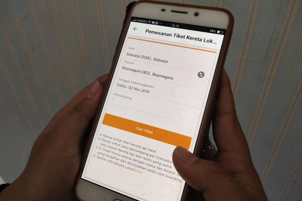 Pemesanan tiket KA Lokal melalui aplikasi KAI Access dengan metode pembayaran menggunakan LinkAja.