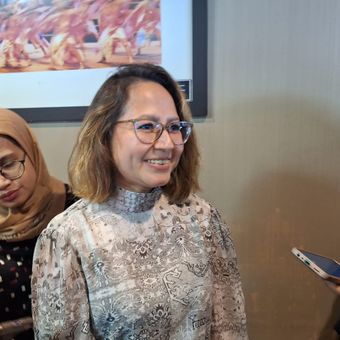 EVP Corporate Communication & Social Responsibility BCA Hera F. Haryn.