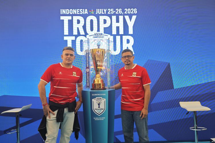 Trophy Tour Piala AFF 2026 di Jakarta, Bepe dan Gonzales Terkenang Hal Ini