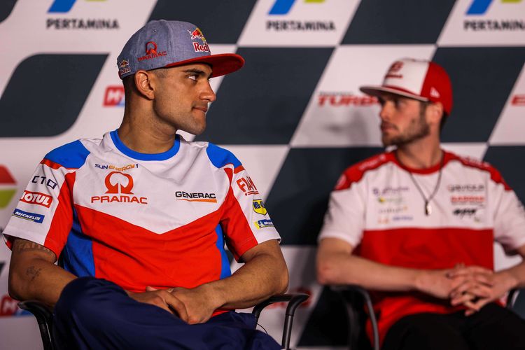 Pebalap Jorge Martin Pramac Racing saat konferensi pers di Pertamina Mandalika International Street Circuit, Lombok Tengah, NTB, Sabtu (19/3/2022). Fabio Quartararo finis di posisi pertama dengan catatan 1 menit 31,067 detik.