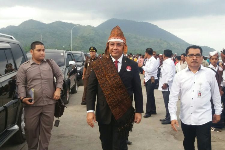 Menteri Desa Pembangunan Daerah Tertinggal dan Transmigrasi Eko Putro Sandjojo, saat menghadiri upacara memperingati Hari Pancasila di Kabupaten Ende, Nusa Tenggara Timur (NTT), Kamis (1/6/2017)