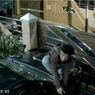 Video Viral Pencurian Spion Mobil di Tomang, Pelaku Lompat Pagar dan Panjat Kap Mobil