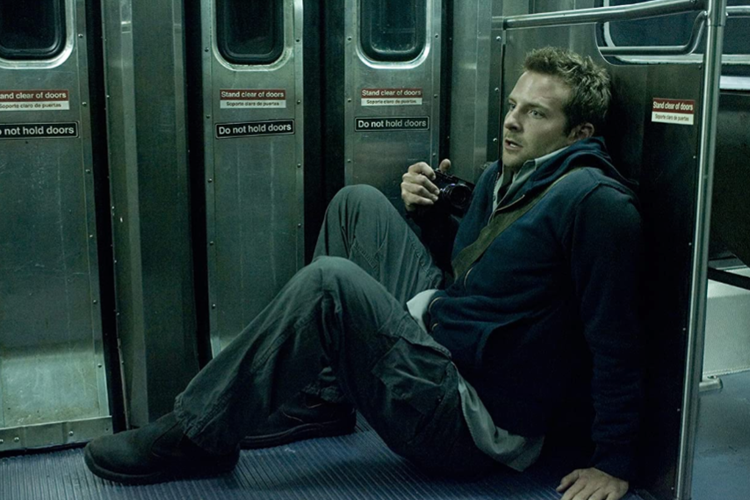 MOVIE REVIEW: THE MIDNIGHT MEAT TRAIN merupakan film horor thriller yang dirilis pada tahun 2008