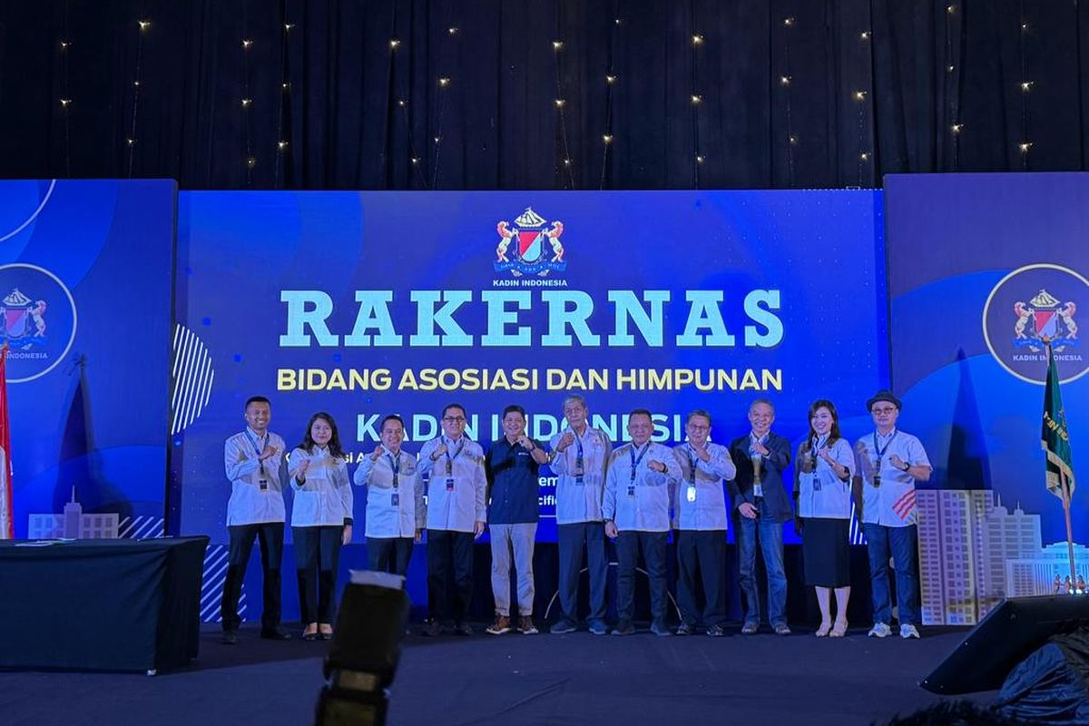Penandatangan PKS antara BPJS Ketenagakerjaan dengan ALB Kadin pada Rakernas 2023.