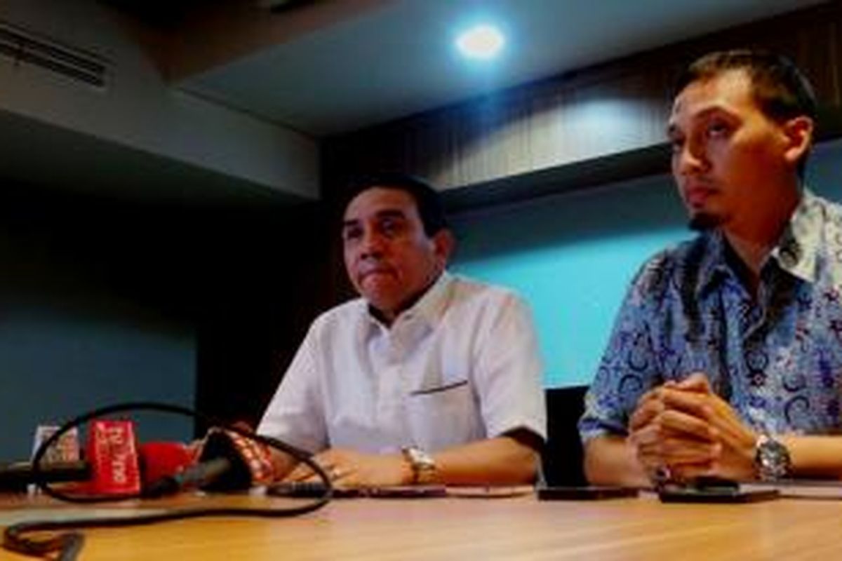 Sekjen PSSI, Azwan Karim, dan Ketua Komite Etika PSSI, TM. Nurlif. 