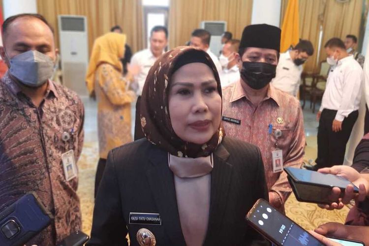 Ketua DPD Partai Golkar Banten Ratu Tatu Chasanah menyebut ada 12 nama bakal calon kepala daerah yang akan maju pada Pilkada 2024 mendatang. Ke 12 nama yang disiapkan partainya itu didominasi calin inkambent.