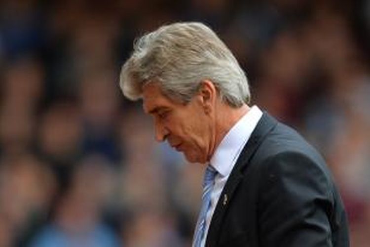 Manajer Manchester City, Manuel Pellegrini. 