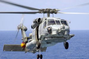 Helikopter Angkatan Laut AS Kecelakaan di Laut Arab, Satu Awak Hilang
