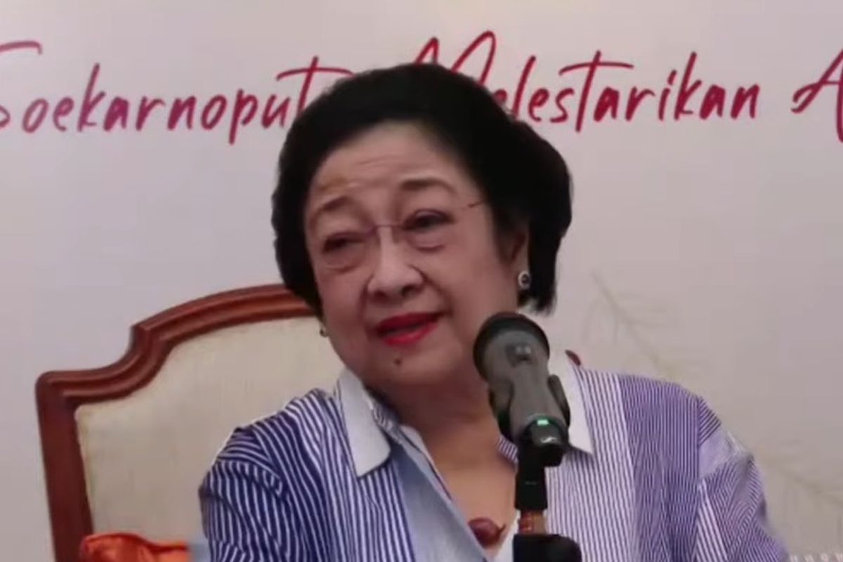 Ketua Umum Partai Demokrasi Indonesia (PDI-P) Megawati Soekarnoputri peluncuran buku ?Merawat Pertiwi, Jalan Megawati Soekarnoputri Melestarikan Alam? yang diunggah di akun Youtube PDI-P, Rabu (24/3/2021).