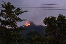 Puncak Gunung Kacapi di Sumedang Terbakar