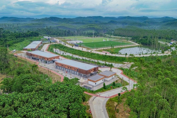 Foto udara National Training Center PSSI di Ibu Kota Nusantara (IKN), yang terletak di Kalimantan Timur.