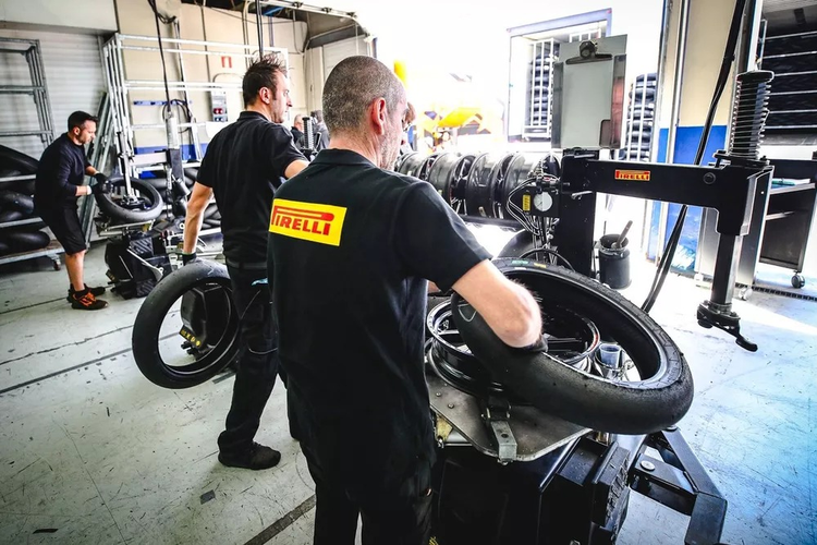 Pirelli Pastikan Aturan Tekanan Ban MotoGP Tetap Berlaku di 2027