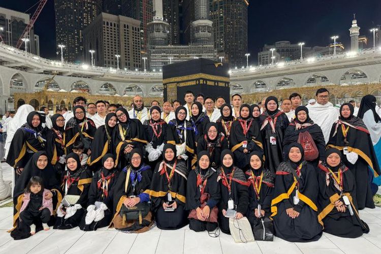 Jemaah umrah Jejak Imani.