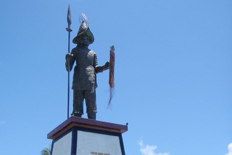 Monumen Santiago di Pulau Miangas, Kabupaten Talaud, Sulawesi Utara, Mei 2010. Bataha Santiago adalah pahlawan di Sulawesi Utara yang berperang melawan penjajahan Belanda.