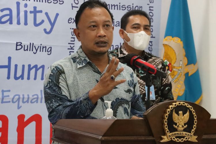 Komisioner Komnas HAM, Choirul Anam, Senin (8/11/2021) dalam konferensi pers di Kantor Komnas HAM, Menteng, Jakarta Pusat, terkait dugaan kekerasan di Lapas Narkotika Yogyakarta 
