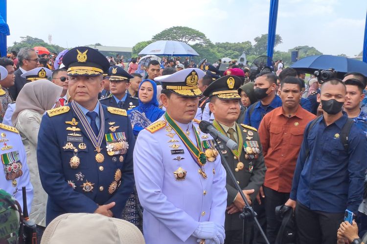 Panglima TNI Laksamana Yudo Margono saat ditemui di Landasan Udara Halim Perdanakusuma, Jakarta Timur, Minggu (9/4/2023). 