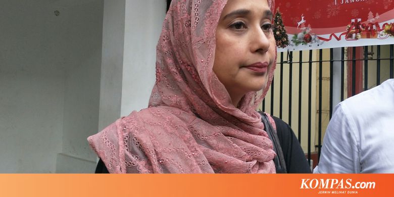Ayu Azhari Jenguk Medina Zein dan Ibra Azhari di Polda Metro - Kompas.com - KOMPAS.com