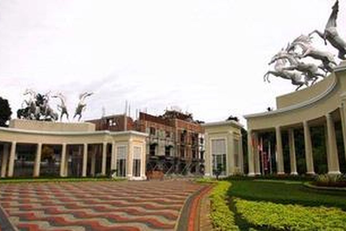 Gerbang Utama CitraLand Bayview City Ambon