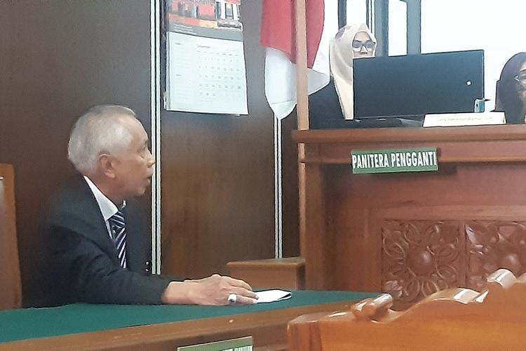 Pengacara senior OC Kaligis ketika hadir di Pengadilan Negeri Jakarta Selatan, Rabu (18/12/2019).