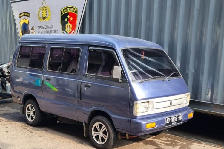 Mobil Suzuki Carry yang dicuri FA (22) dari tetangganya warga Desa Tanggulangin, Kecamatan Jatisrono, Kabupaten Wonogiri, Jawa Tengah