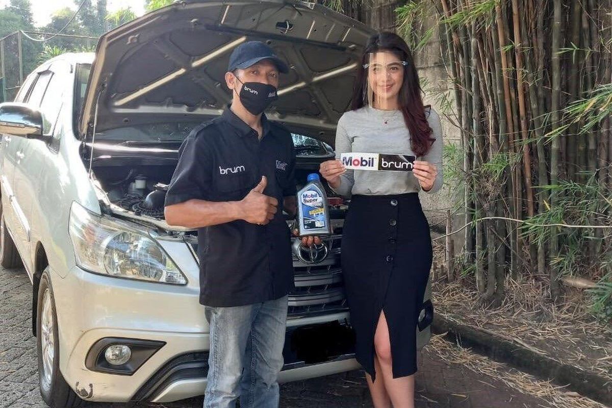 PT ExxonMobil Lubricants Indonesia (PT EMLI) bekerja sama dengan Brum Indonesia menghadirkan layanan servis di rumah bagi pengguna kendaraan roda empat menggunakan pelumas Mobil Lubricants.