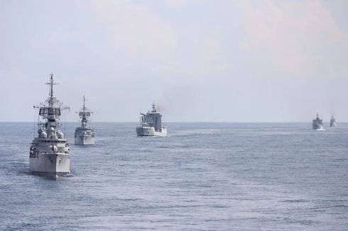 14 Kapal Perang TNI AL Kelilingi Pulau Bali Amankan G20