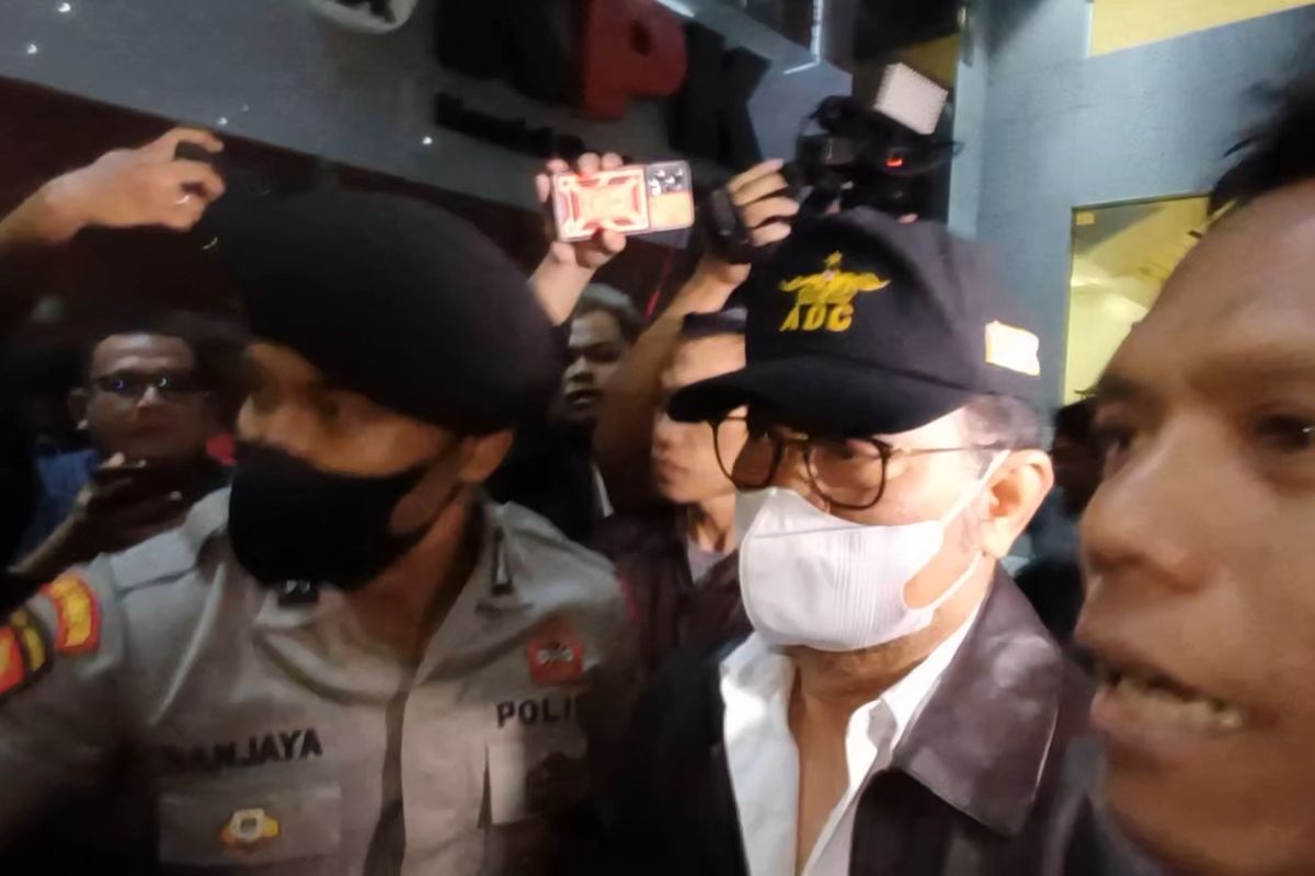 Eks Memteri Pertanian Syahrul Yasin Limpo dijemput penyidik Komisi Pemberantasan Korupsi, Kamis (12/10/2023).