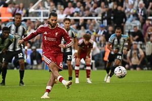 Hasil Liga Inggris: Comeback Man City dan Liverpool, Aston Villa Remuk